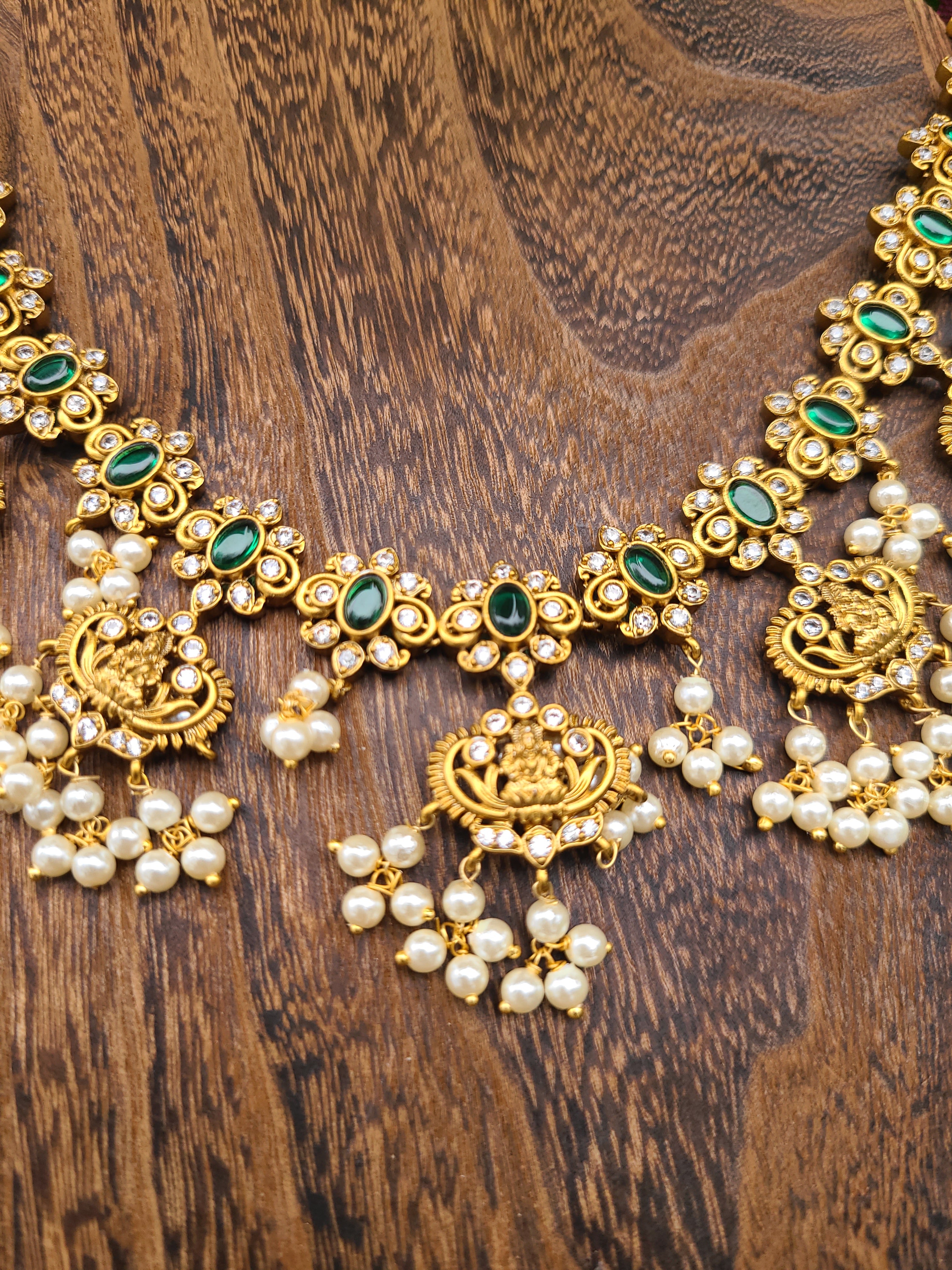 Saryia designer gold plated necklace set