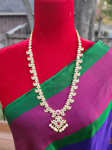 Vedhanshi designer gold plated necklace set