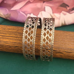 Silver alike contemporary 2 '6 bangles