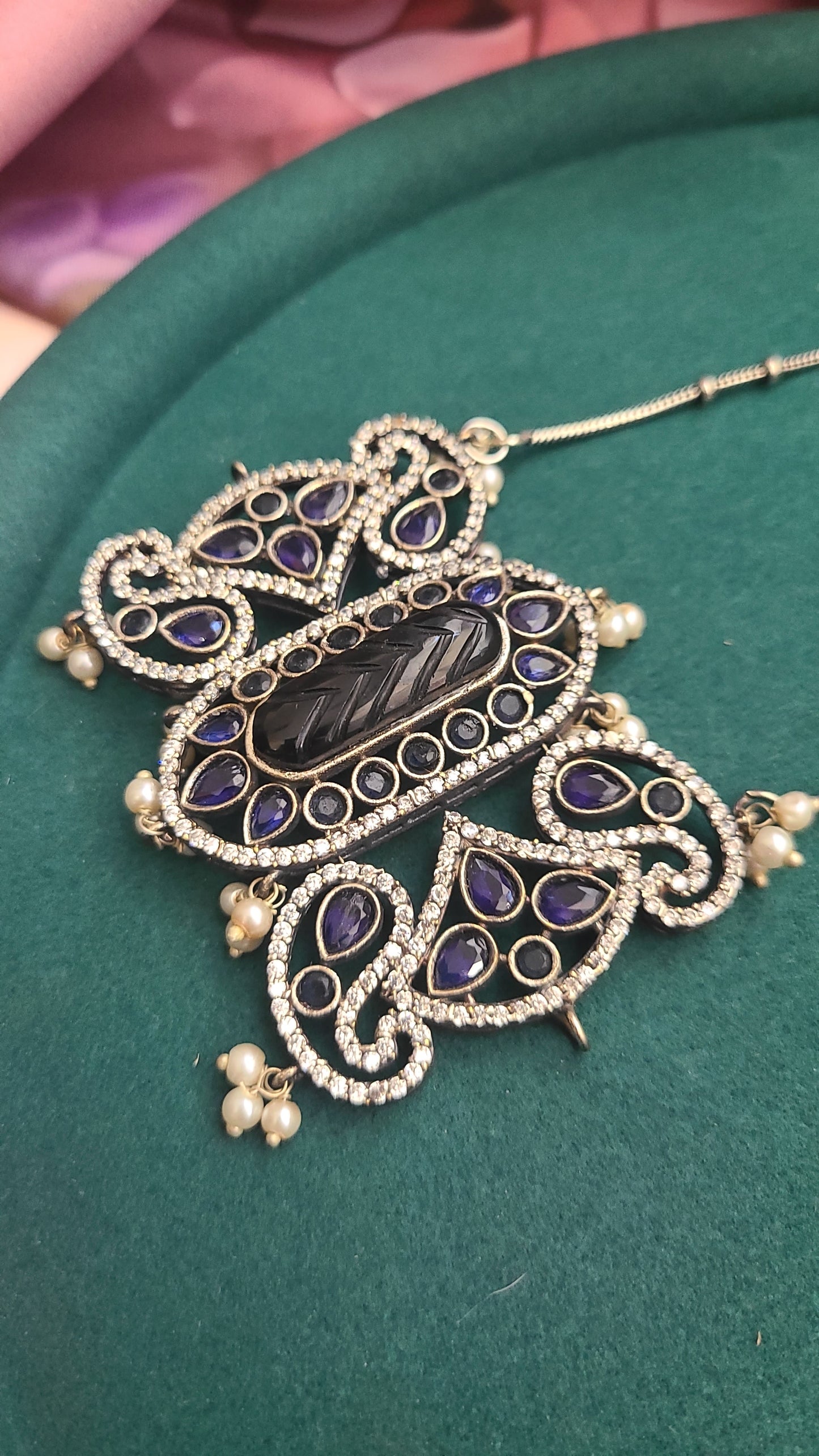 Bramara Handmade Silver alike pendant necklace set