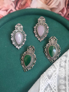 Xxl stone silver alike stud earrings