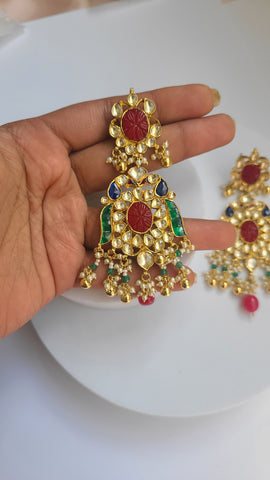 Prakya pachi kundan earrings