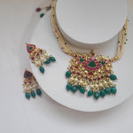 Anaya pachi kundan choker necklace set