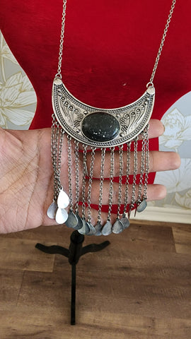 Simple indowestern necklace