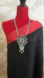 Saria Oxidized necklace