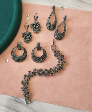 Avery collection