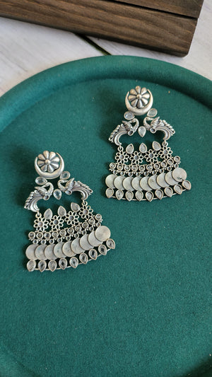 Leya unique silveralike earrings