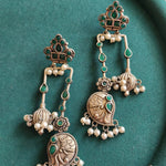 Liz unique silver alike earrings