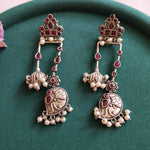 Liz unique silver alike earrings