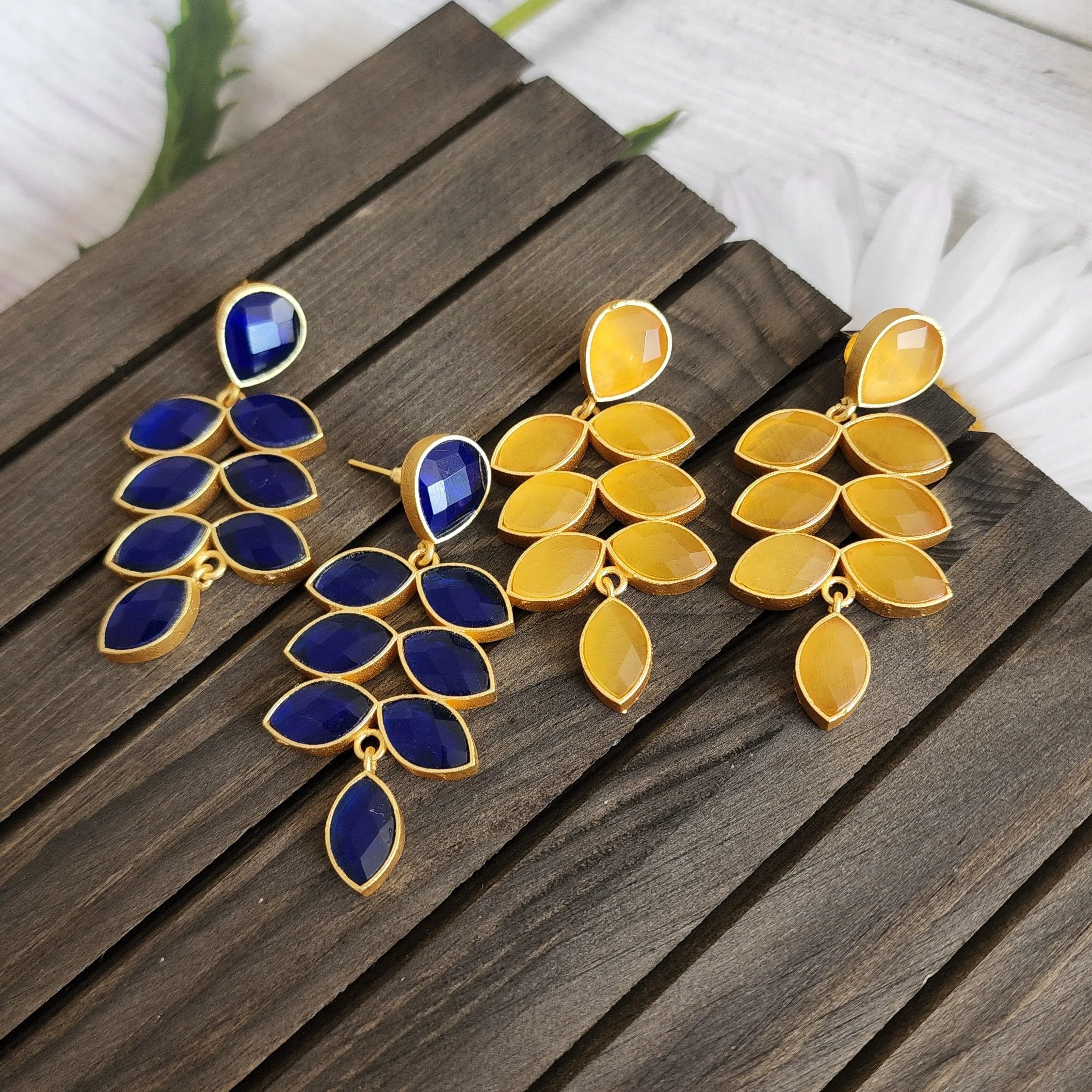 Leaf contemporary earrings