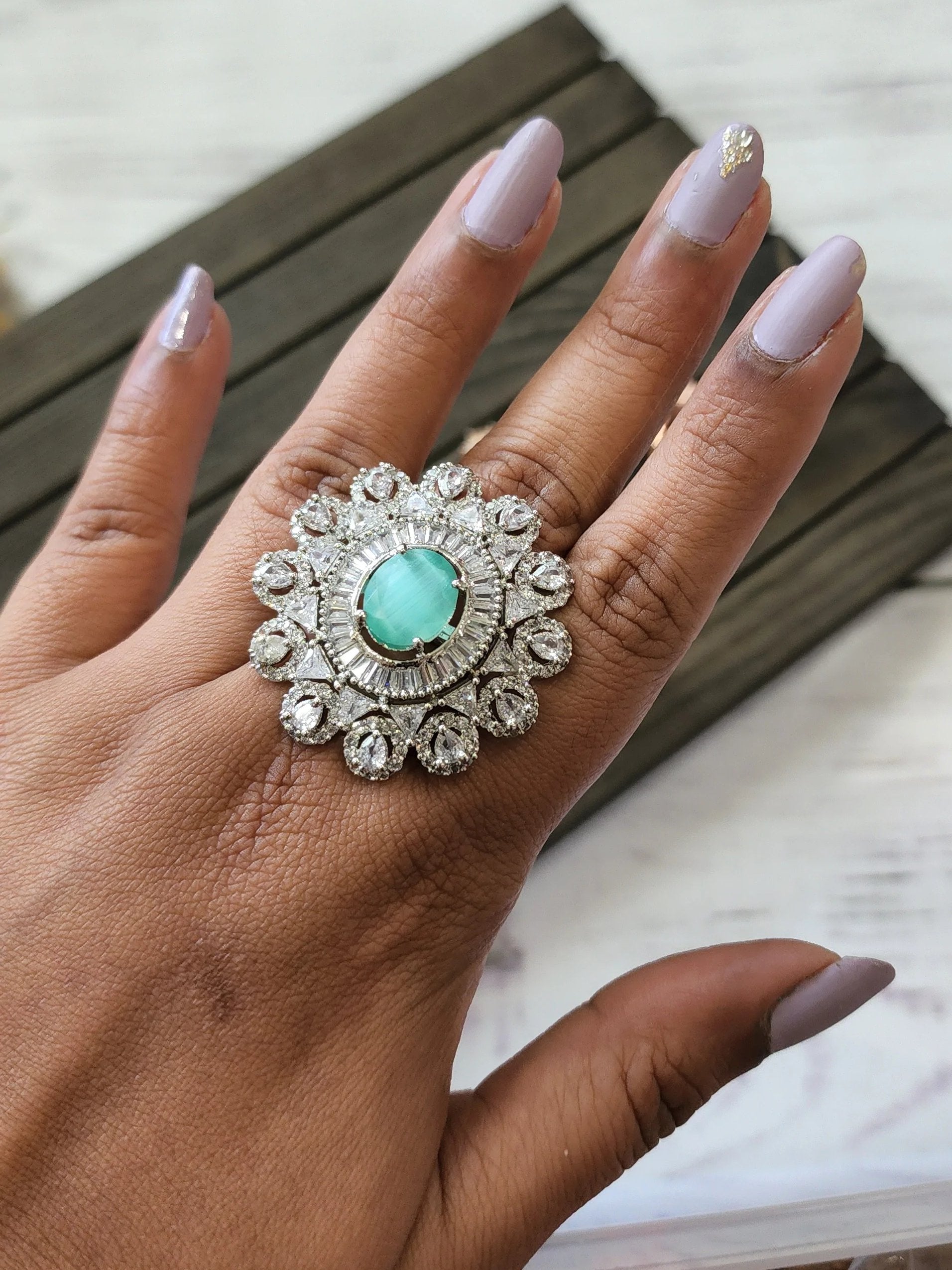 Mint stone adjustable ring