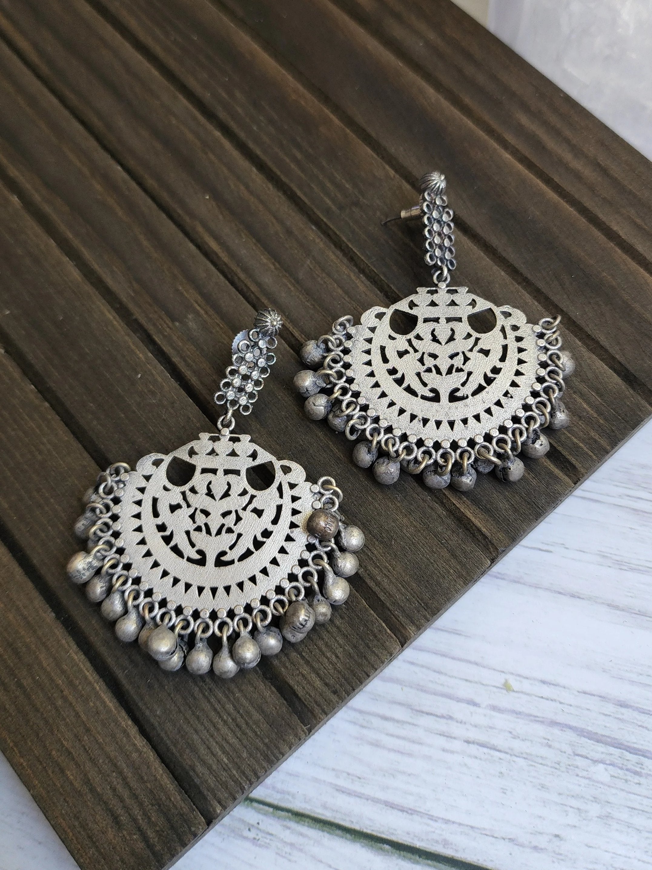 Anthara silver alike earrings