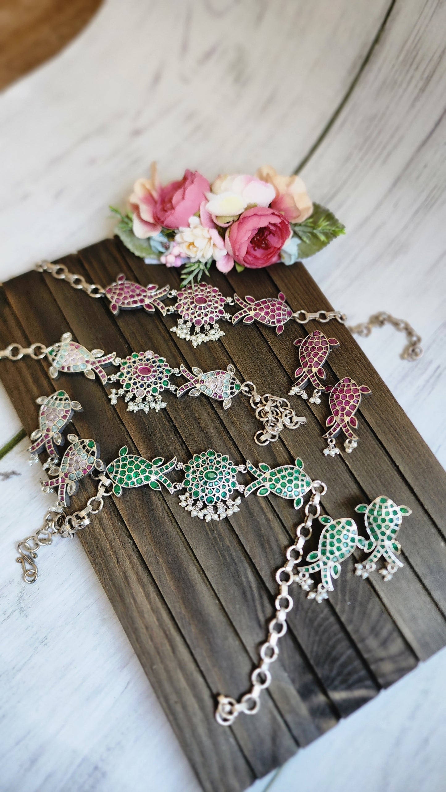 Fish Silver alike peacock choker necklace set