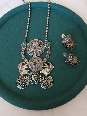 Mandora handmade Silver alike pendant necklace