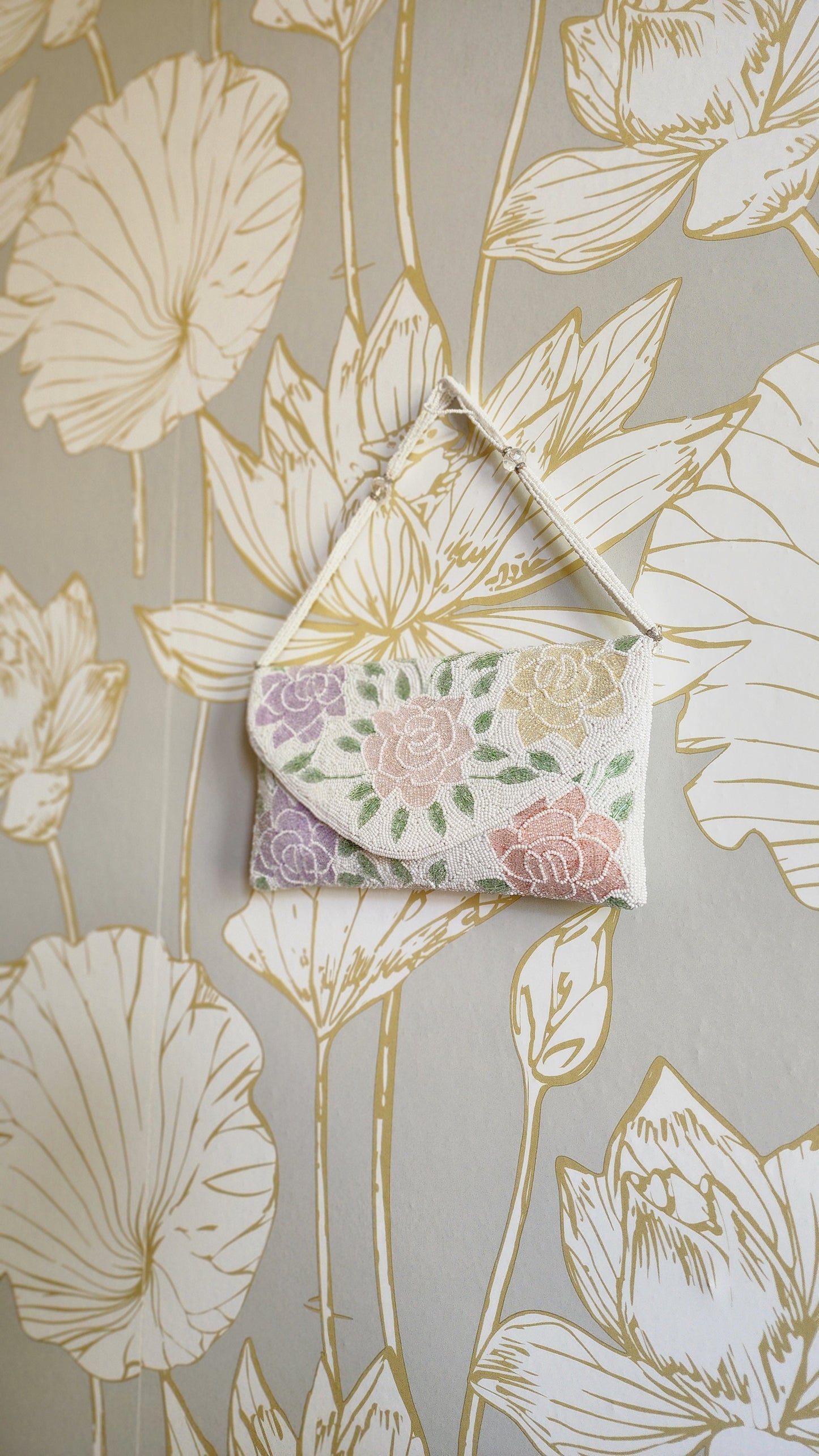 Beaded hand clutch