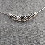 Simple hasli pendant necklace