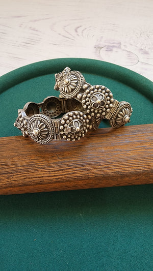Lakshmi Silver alike embossed kada bangles