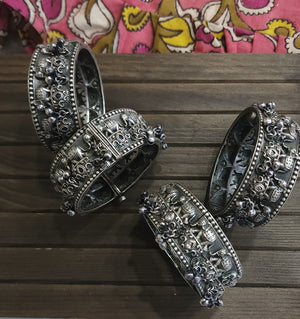 Krishna Silver alike embossed kada bangles