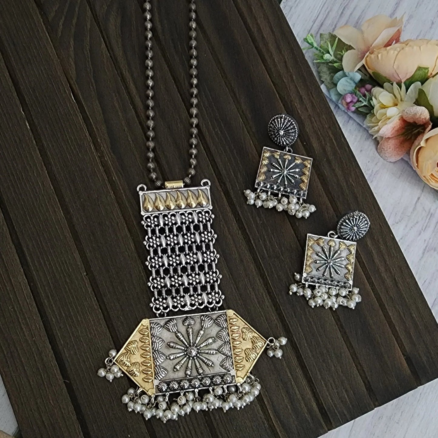 Maria hasli pendant necklace