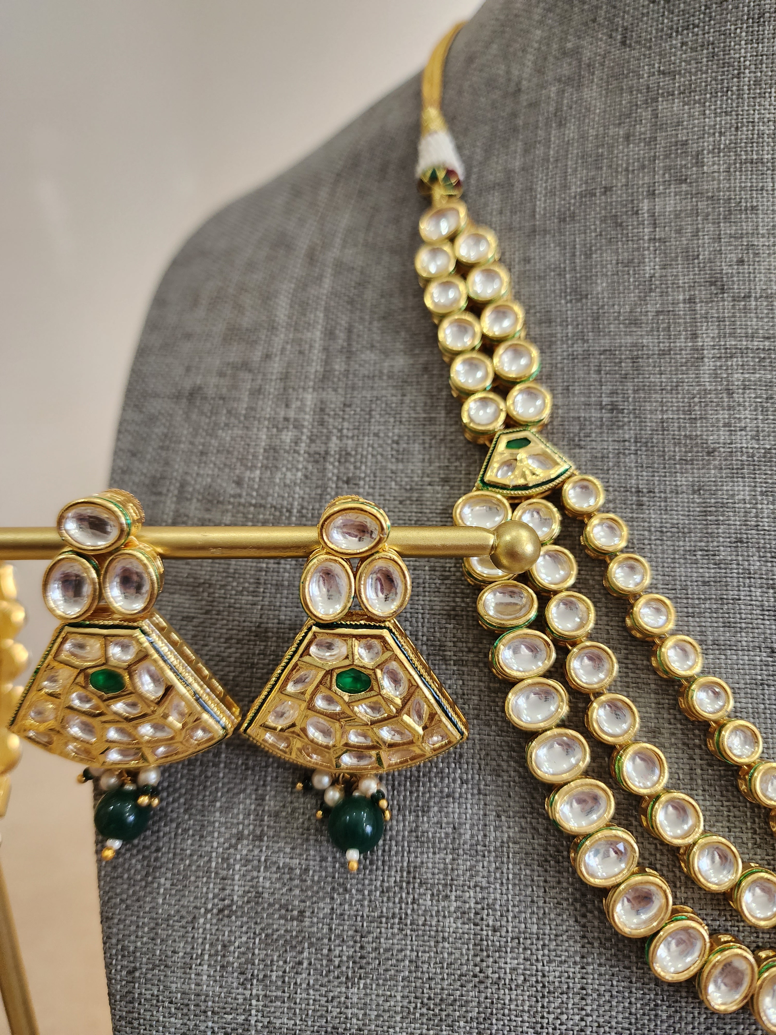 Arva kundan layer necklace set