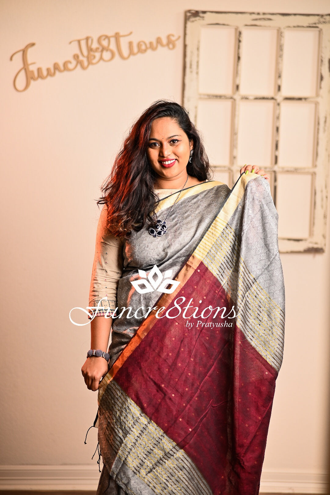 Linen khadhi mix grey with contrast border saree