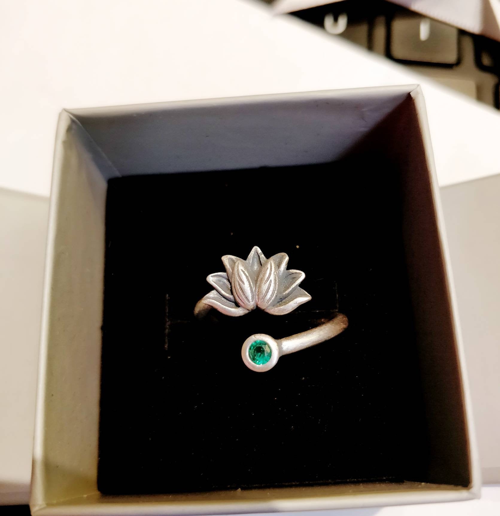 Adjustable Lotus green Stone 925 silver Ring